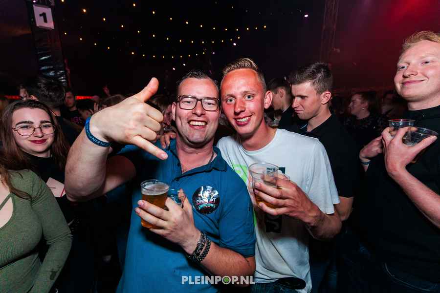 Publiek Bewerkt    (93)